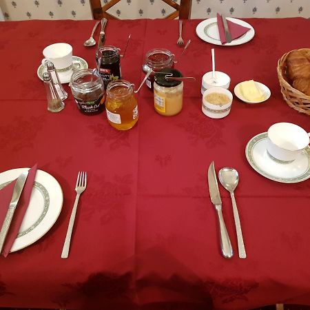 Heath House Bed and Breakfast Dewsbury Eksteriør billede