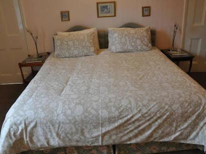 Heath House Bed and Breakfast Dewsbury Eksteriør billede